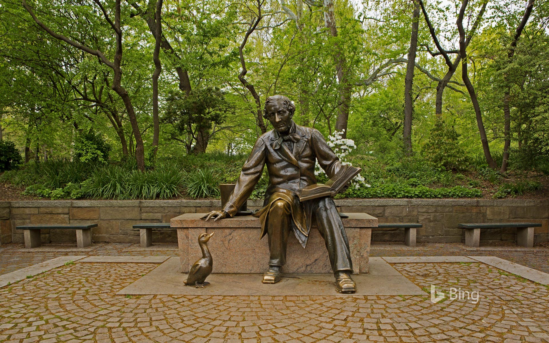 Statue of Hans Christian Andersen in New York City’s Central Park