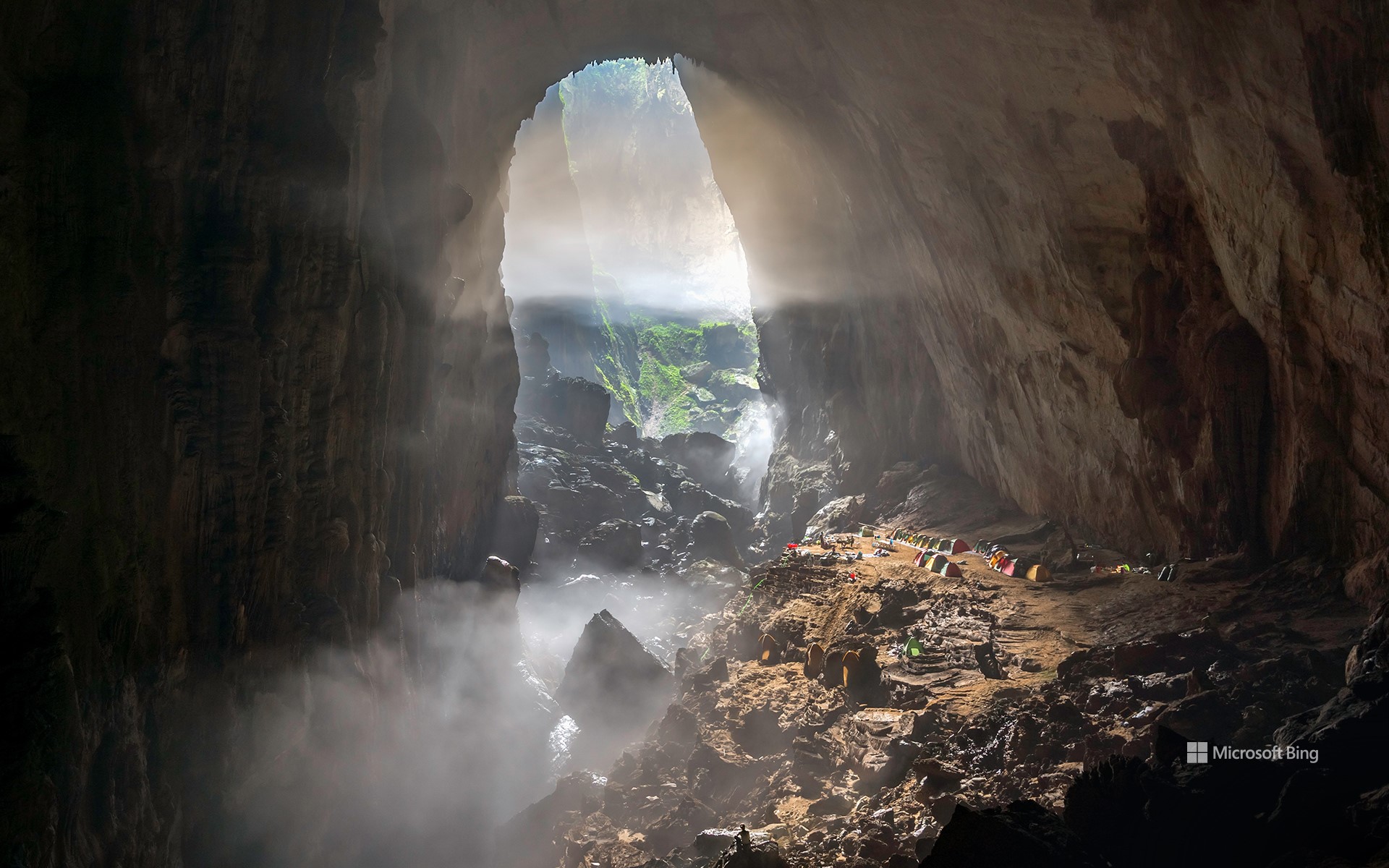 Hang Sơn Đoòng cave, Phong Nha-Kẻ Bàng National Park, Vietnam