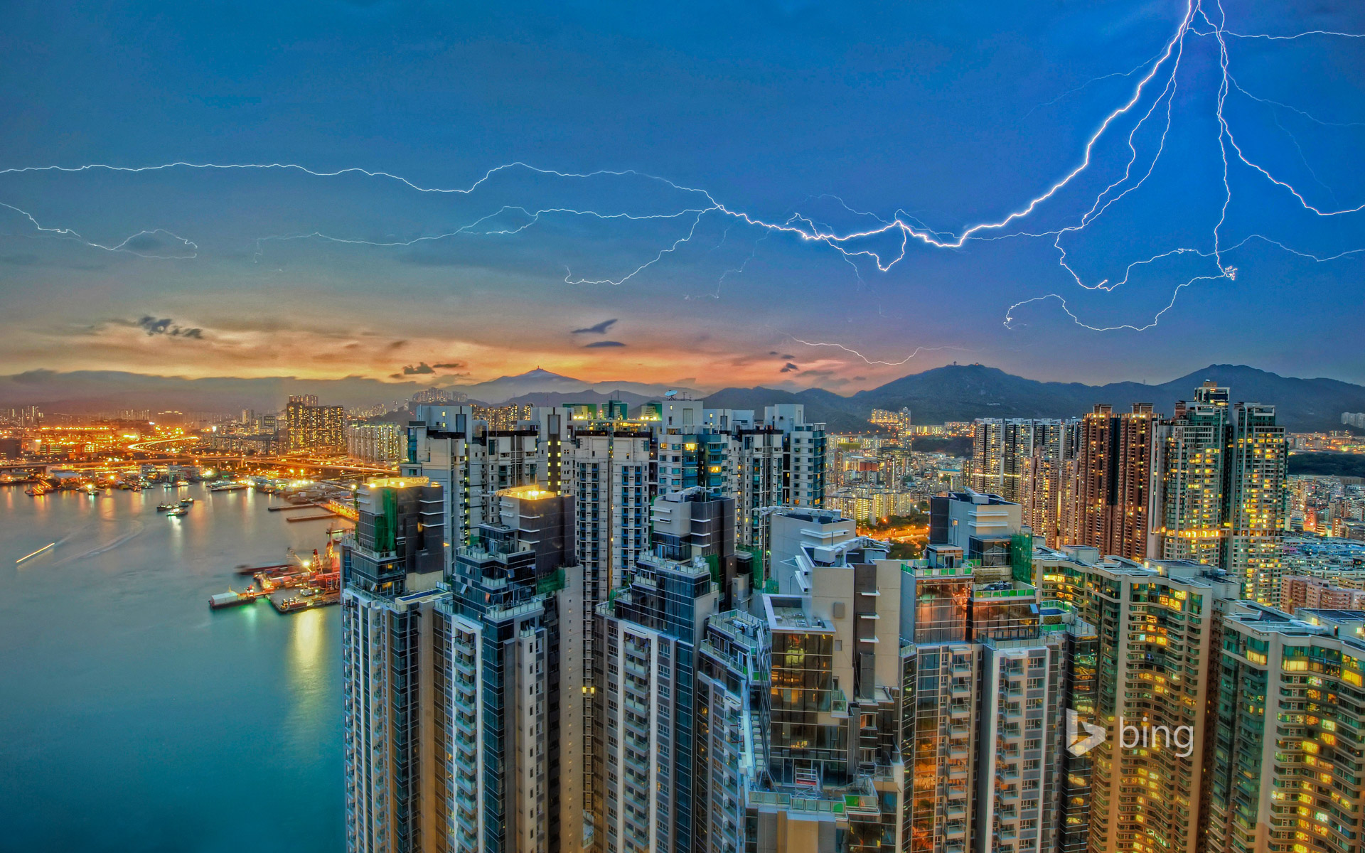 Lightning over Kowloon, Hong Kong