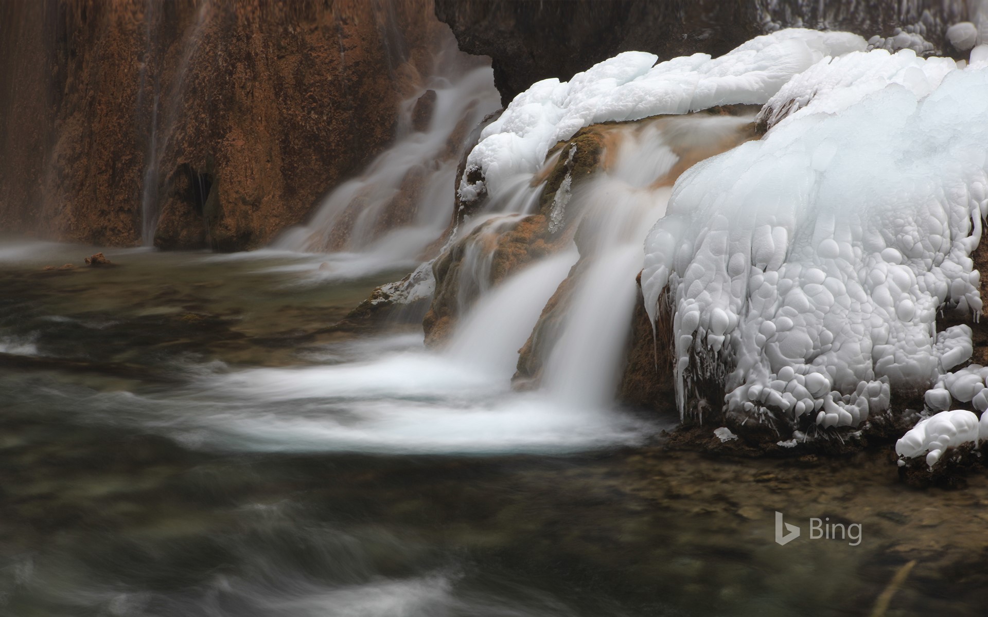 [Today's Lidong] A frozen "freeze" stream, Jiuzhaigou County, Sichuan Province