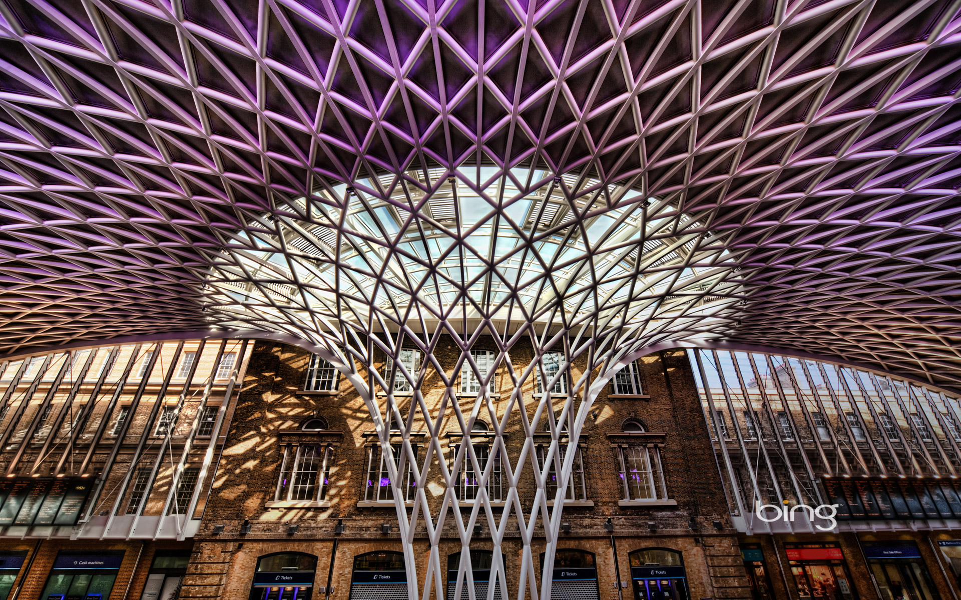 Western Concourse at King‘s Cross station, London, England