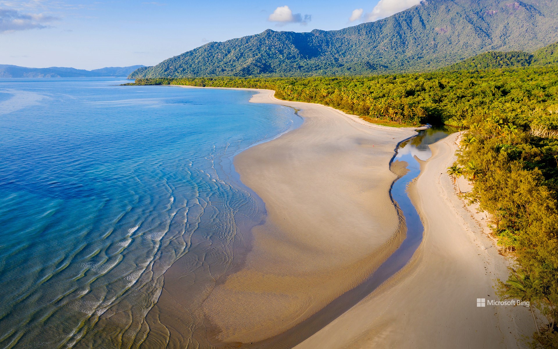 Noah Beach in Daintree Rainforest, Queensland, Australia