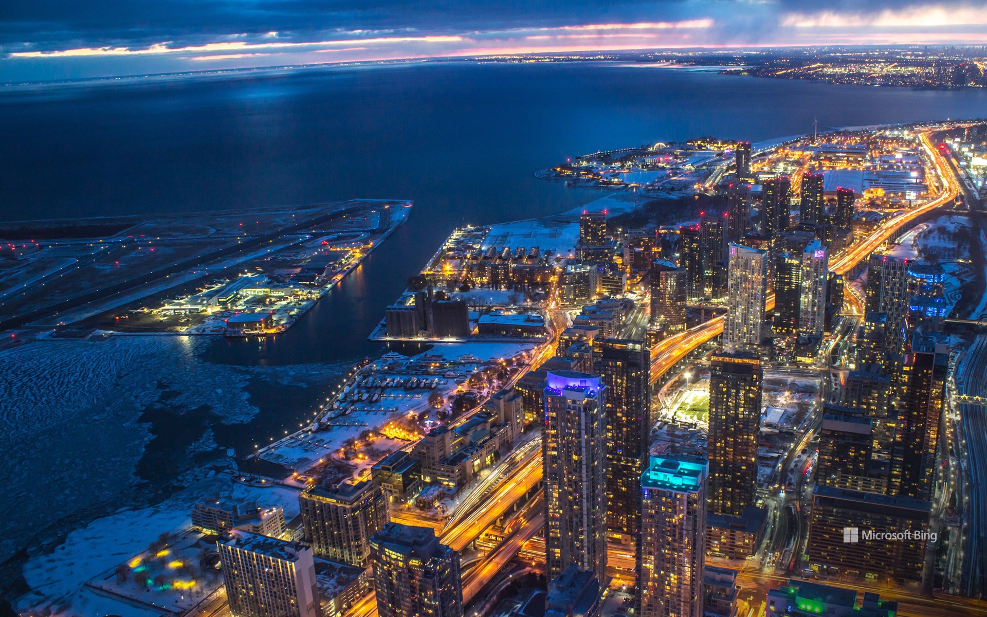 Lake Ontario in the winter season, Toronto